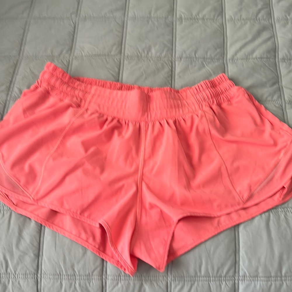 Lululemon Hotty Hot Shorts size 8